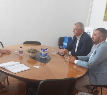 504378096 1121277796695976 401428655794723288 n 360x320