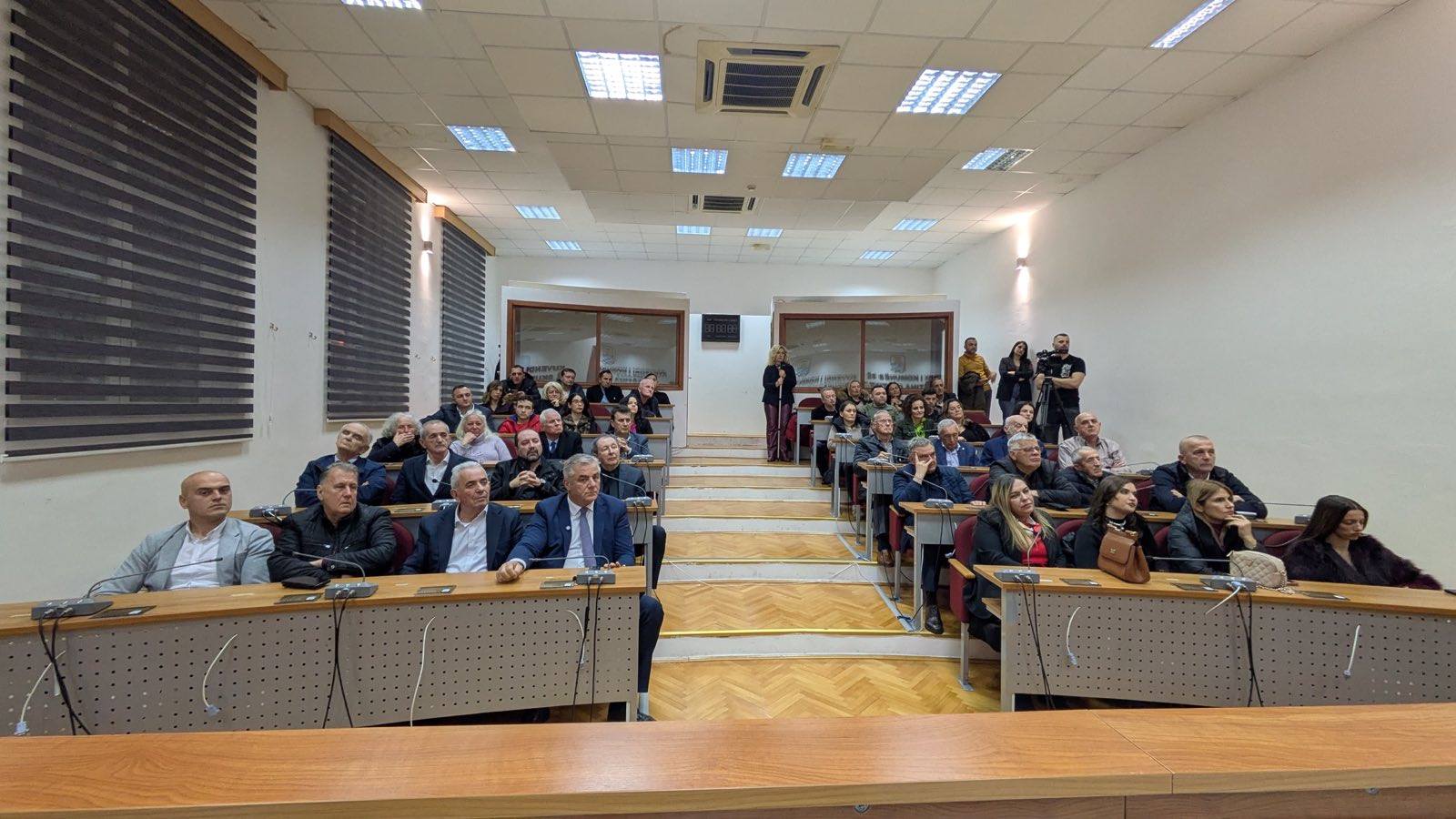 588825672 1247038394119915 1486863365235457728 n