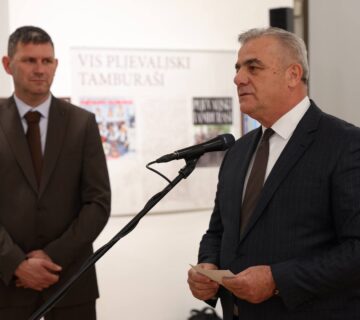 657996901 1337091081781312 615443761765872600 n 360x320